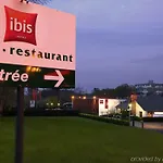 Ibis Le Val Druel 3*