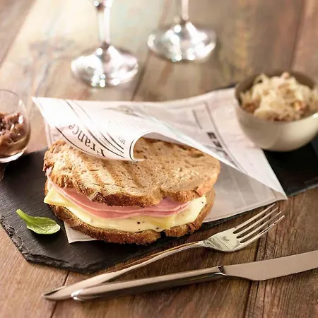 Szálloda Ibis Le Val Druel 3*