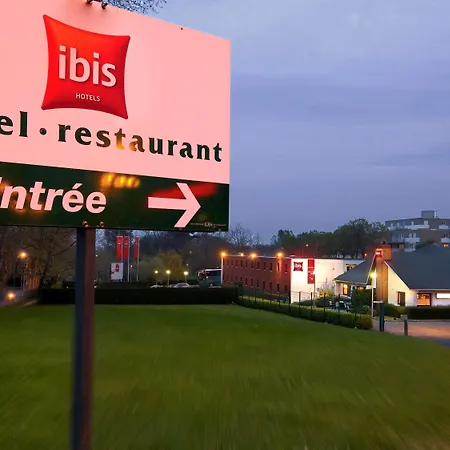 Ibis Le Val Druel 3*