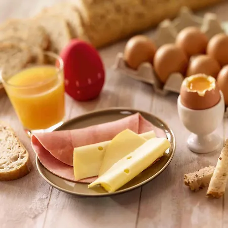 Hotel Ibis Le Val Druel