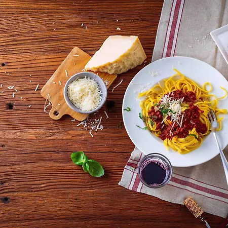 Ibis Le Val Druel Hotel 3*