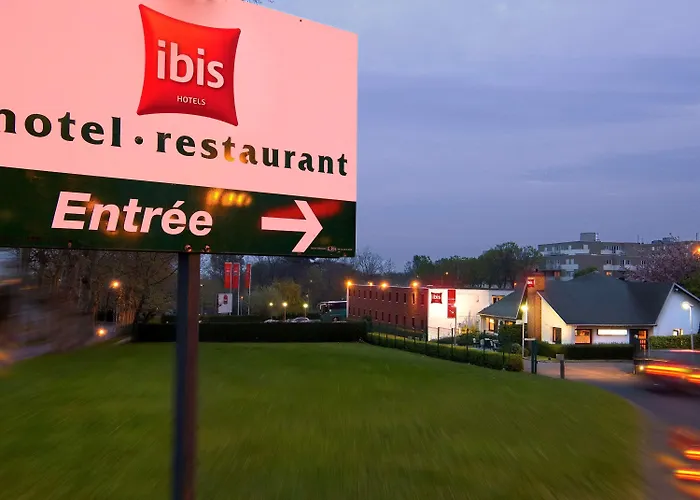 Ibis Le Val Druel 3*