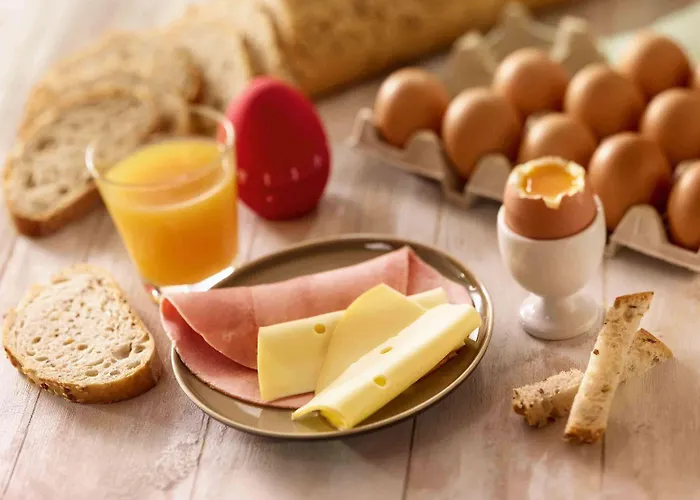 Hotel Ibis Le Val Druel